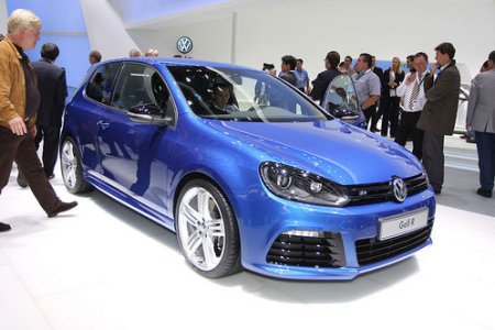 VW-Golf-R.jpg