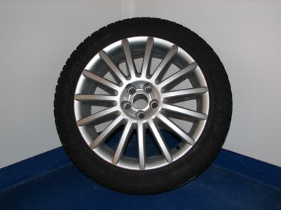 R32 Winterreifen_01_a.JPG