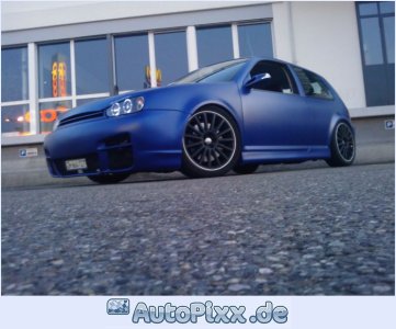 r32-matt-blau.jpg