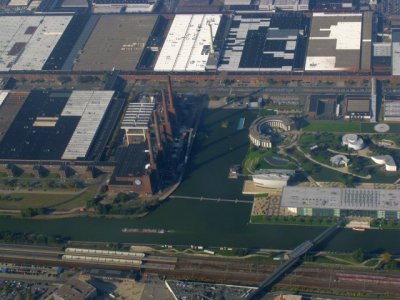 Wolfsburg_VW-Kraftwerk.jpg