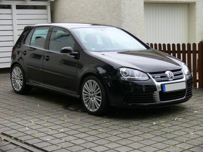 R32 mit GTI Spoilerlippe.jpg