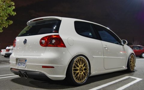 R32 gold.jpg