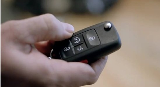 US Panik schlüssel mit Anlasser.jpg