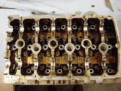 Zylinderkopf oben.jpg