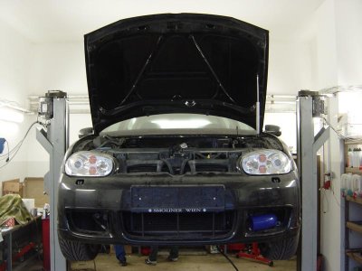 R32 front.jpg
