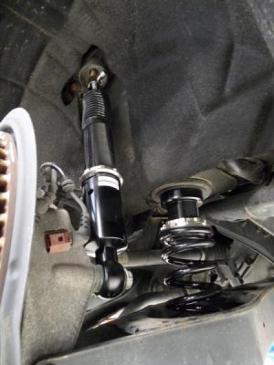 hintere Fahrwerkskomponenten vom GME-BC Gewindefahrwerk für VW Golf 5 Plattformmodelle.jpg