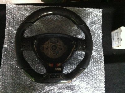 R32 Lenkrad 1 Neu.jpg