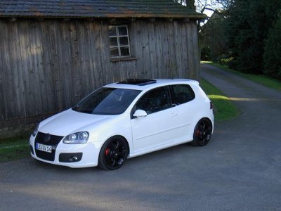 GTI weiss Hütte 3.JPG