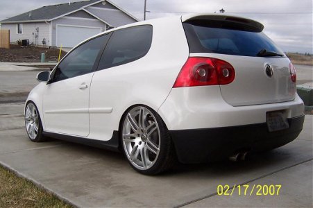 GTI weiss RS4 wheels 4.jpg