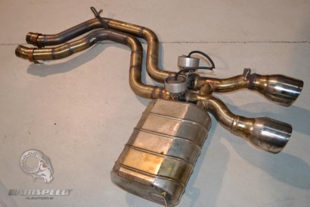 VW-Golf-R32-MK-V-Black-Capristo-Exhaust-Ramspeed-Automotive-3.jpg