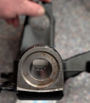 Traggelenkaufnahme ohne Hülse.jpg