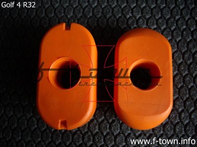 Polyurethanlager Golf 4 R32 (1).JPG