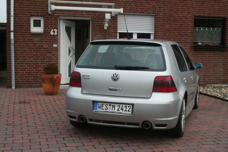 R32-3.jpg