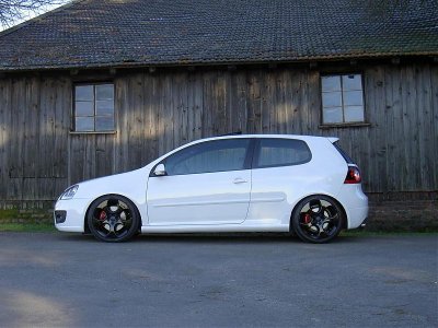 GTI weiss Hütte email 1.jpg