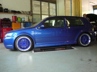 Golf-R32-008 blau.jpg