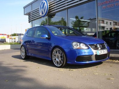 Golf V R32 034.jpg