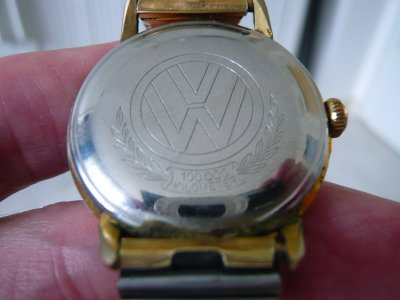 VW-Uhr-back.jpg