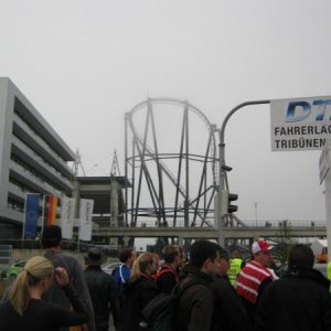 Nebel und Niesel ohne Ende, keine Rennen am Vormittag