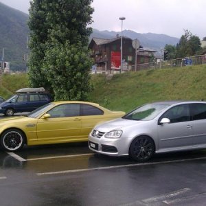 BMW M3  VS  Golf 5 R32