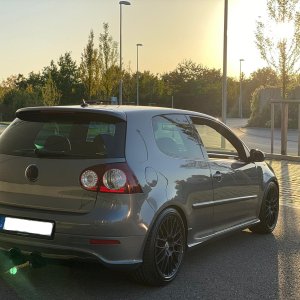 H&R Federn mit BBS Speedline in 19Zoll - BN-Pipes AGA - Heckdiff in Black Magic Perleffekt lackiert inkl. Spiegelkappen