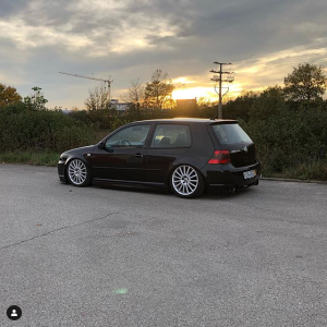 Ausbaustufe 1:
 - Bilstein Performance Airride 
 - Airlift 3P Steuerung
 - Bilstein Performance Sturzdomlager
 - 3" Eigenbau Abgasanlage 
 - Spurplatt