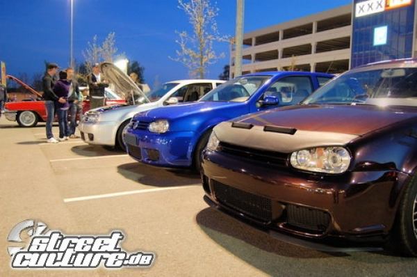 1 827a4bacf8836af50552993f9784e0e0