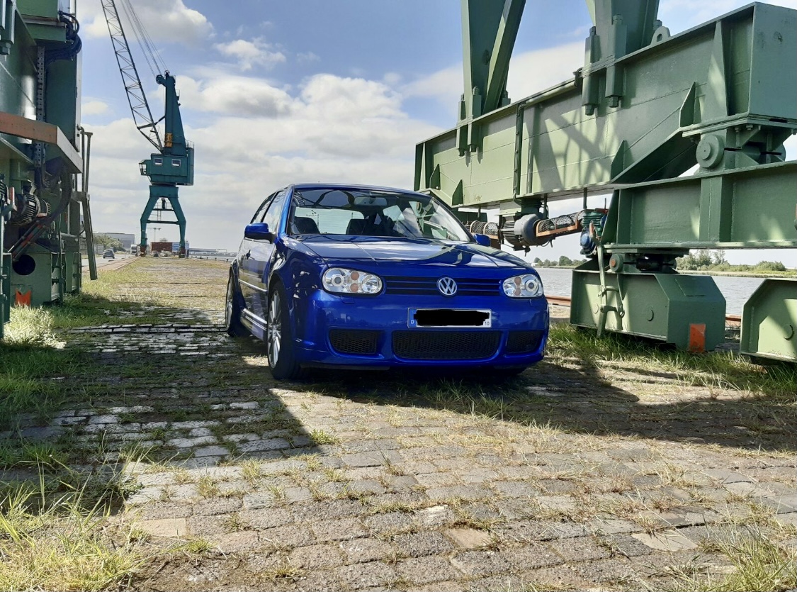 936762DB 60CF 4957 B9F7 E83934C2F910