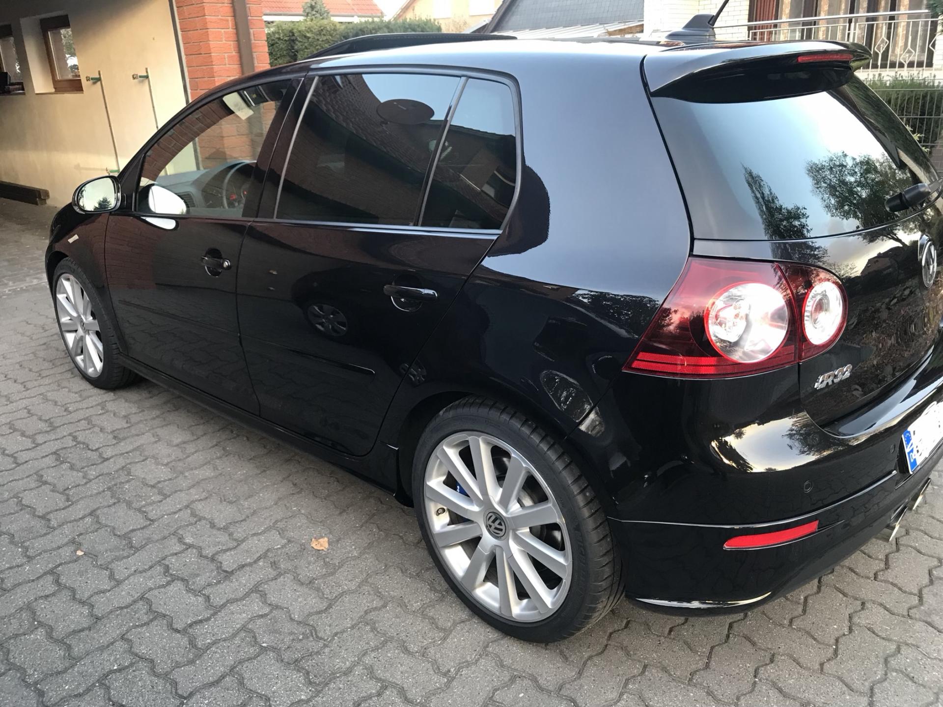 B7DC3A55 110C 4176 81EC C03A8B290735