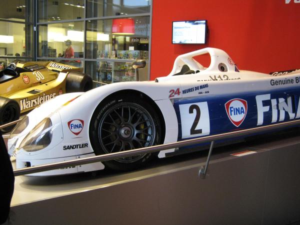 BMW V12 LM