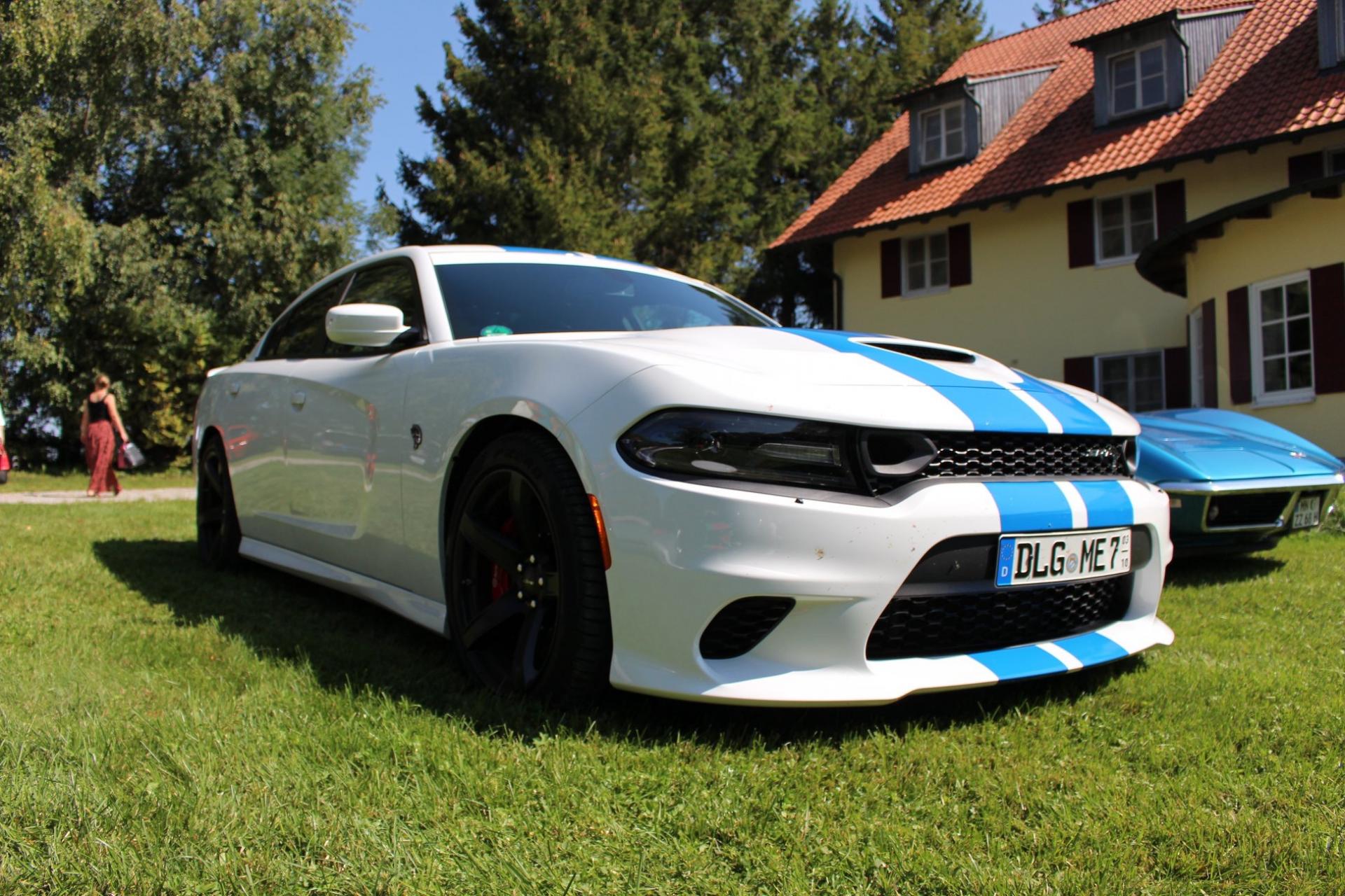 D6B30AAA D8EE 4B18 BE83 210AFC8536C9