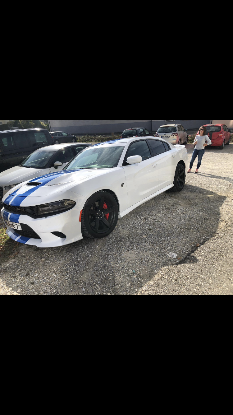 EEF4ABC9 175B 450C 8129 DF5BBC211AA6