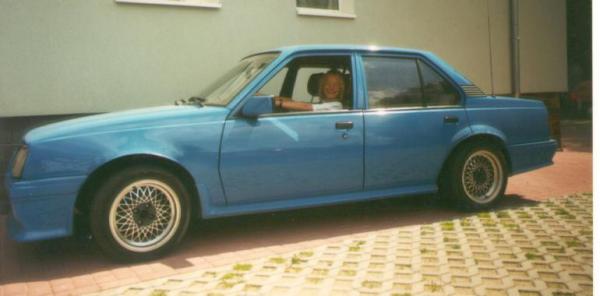 mein Flieger aus Rüsselsheim