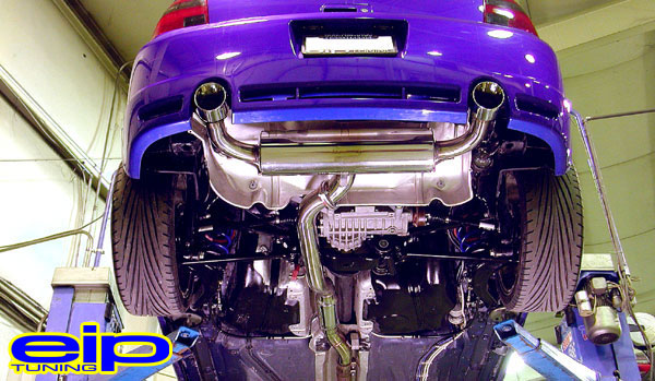 r32_exhaust-install_01_600.jpg