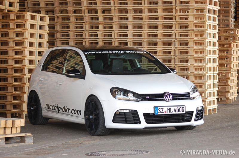 vw_golf_r_mcchip_dkr_1.jpg
