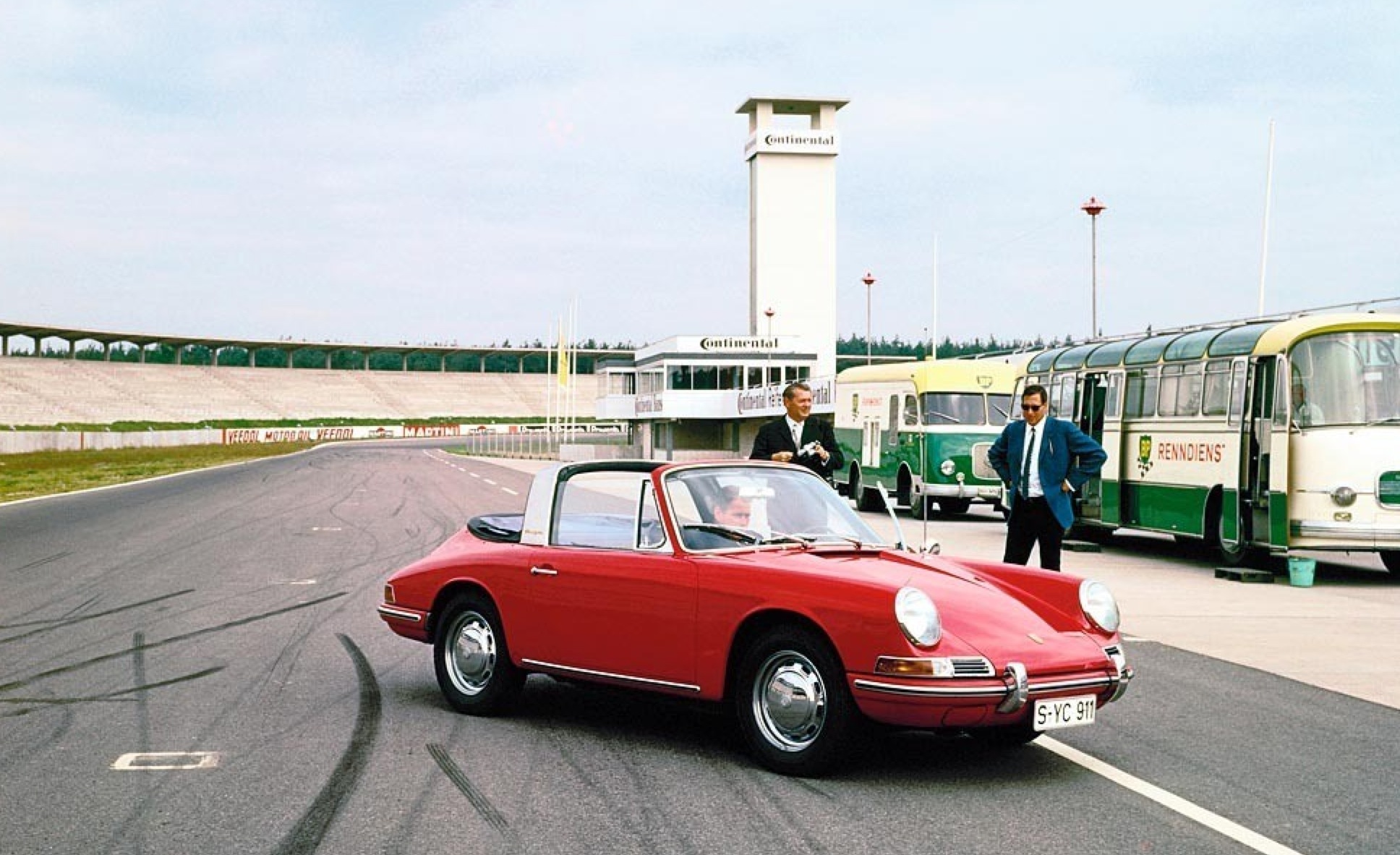 Porsche-911S-Targa-1967.jpg